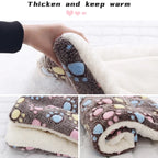 Thickened Pet Sleeping Mat Cat Bed Soft Fur Dog Bed Pet Blanket Mat Household Flannel Mattress Washable Warm Carpet Pet Supplies